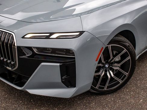 Used 2025 BMW 740i xDrive image 49