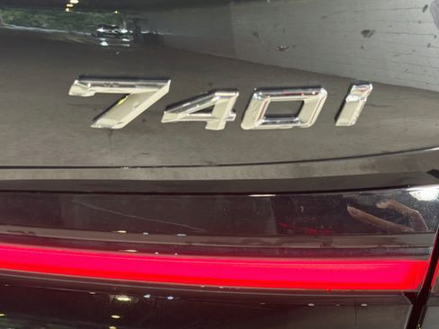 New 2026 BMW 740i RWD image 11