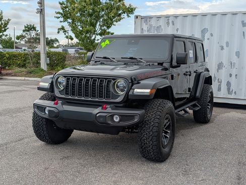 Used 2024 Jeep Wrangler Unlimited Rubicon w/ XTREMEE 35" Tire Package AWD/4WD image 7