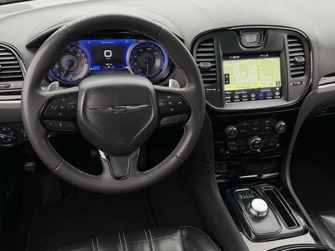 Used 2023 Chrysler 300 S image 13