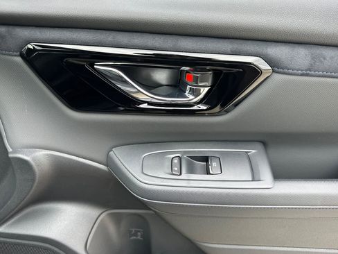 New 2025 Subaru Forester Limited image 19