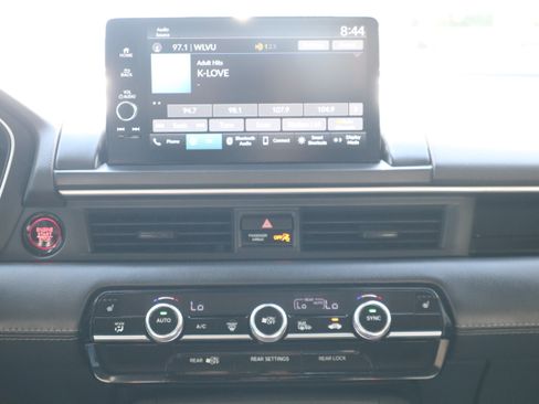 Used 2025 Honda Pilot EX-L image 13