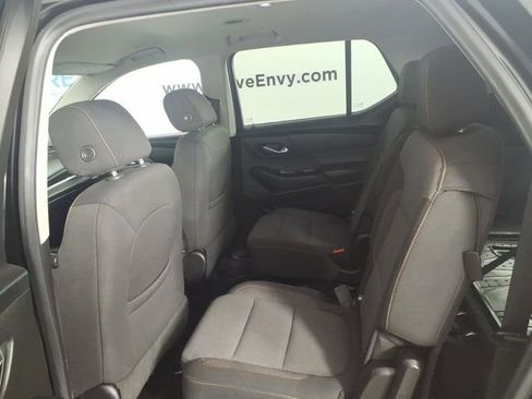 Used 2020 Chevrolet Traverse LT w/ LPO, Floor Liner Package AWD/4WD image 9