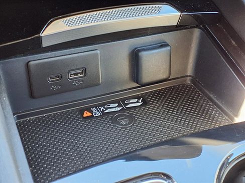 Used 2025 Buick Envision Sport Touring image 10