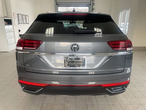 Certified 2023 Volkswagen Atlas Cross Sport SE image 3
