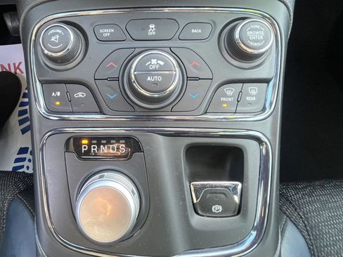 Used 2016 Chrysler 200 S w/ Comfort Group image 10