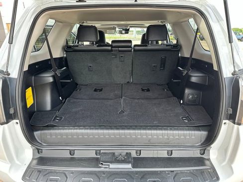 Used 2024 Toyota 4Runner SR5 Premium w/ Moonroof Package RWD image 17