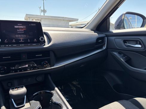 Used 2025 Nissan Rogue SV FWD image 37