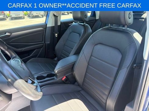 Used 2024 Volkswagen Jetta SE FWD image 18