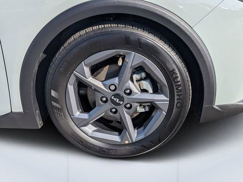 Used 2025 Kia K4 LXS FWD image 10