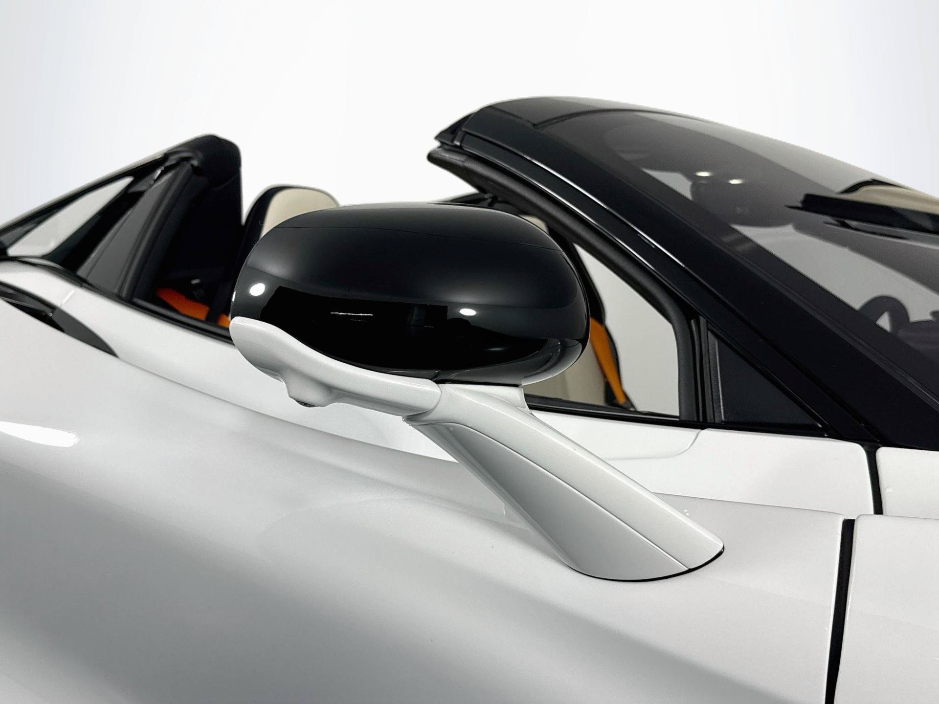 Used 2024 McLaren 750S Spider RWD image 62