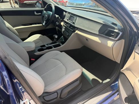 Used 2017 Kia Optima LX w/ Driver Convenience Package FWD image 10