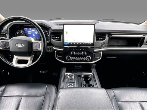 Used 2024 Ford Expedition Max XLT image 9
