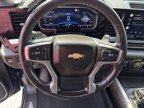 Used 2022 Chevrolet Silverado 1500 LTZ w/ Technology Package AWD/4WD image 17