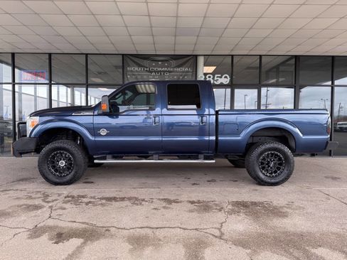 Used 2015 Ford F250 Lariat w/ Lariat Ultimate Package image 3