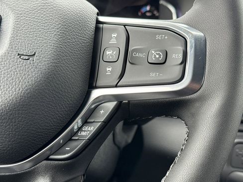 New 2026 RAM 2500 Laramie AWD/4WD image 27