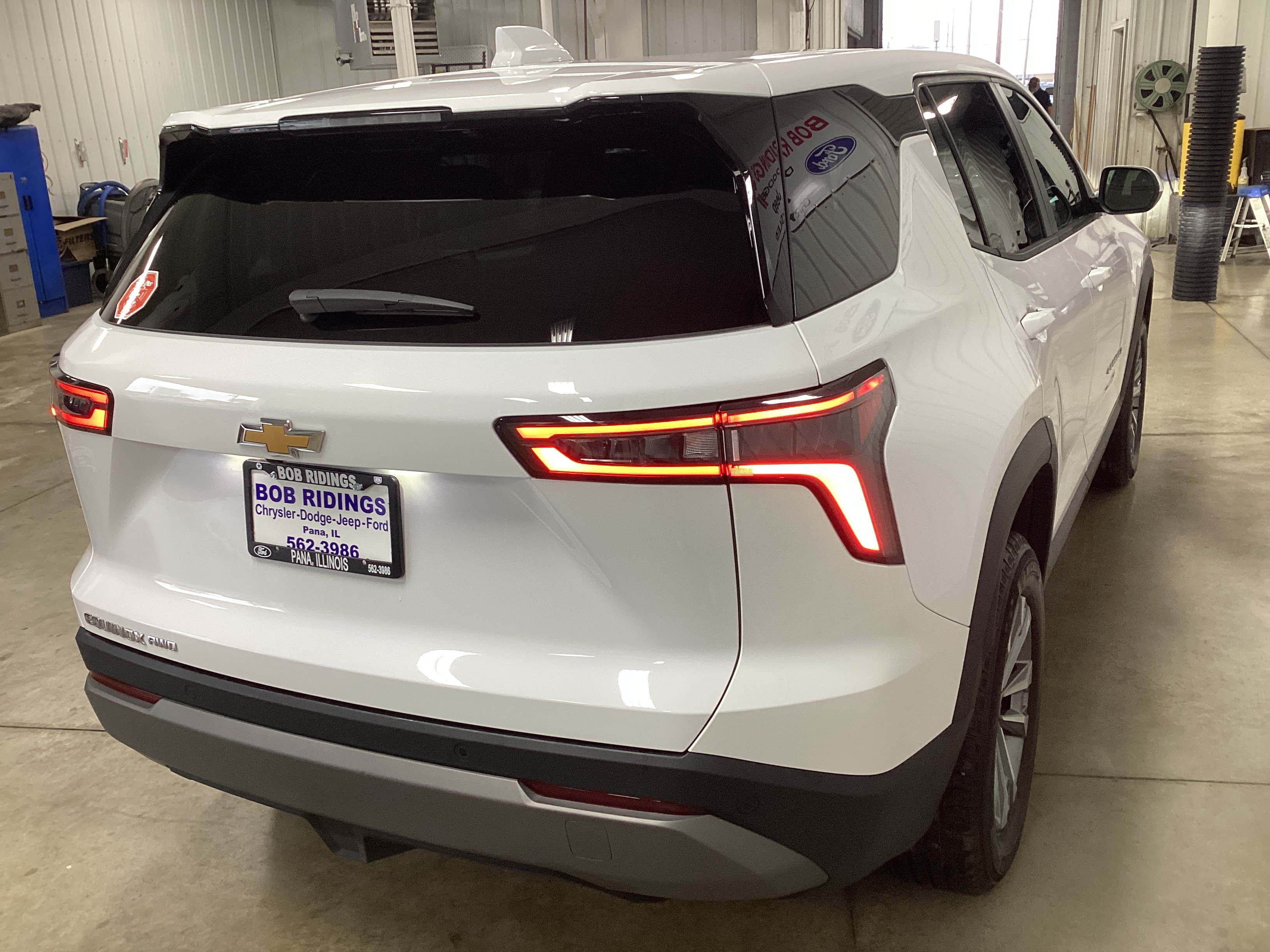 Used 2026 Chevrolet Equinox LT AWD/4WD image 6