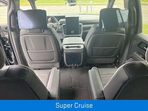 New 2026 GMC Yukon AT4 Ultimate AWD/4WD image 18