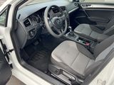 Used 2016 Volkswagen e-Golf SE w/ DC Fast Charging Package image 3
