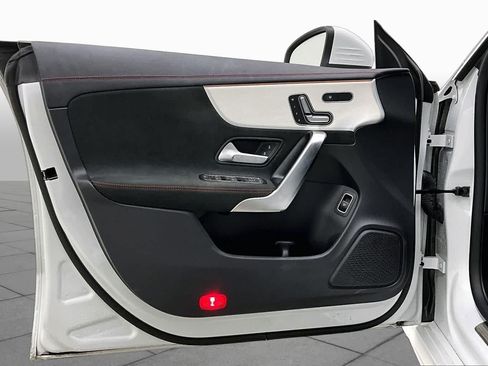 Certified 2023 Mercedes-Benz CLA 250 image 25