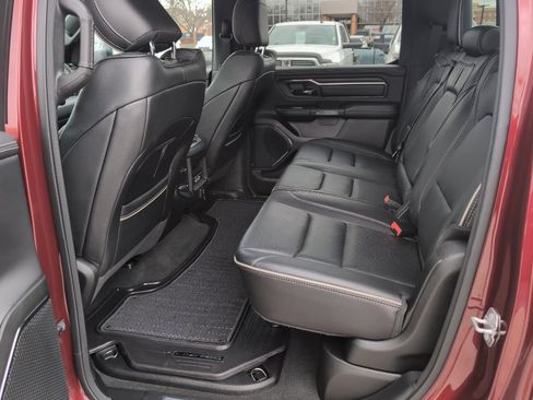 Used 2022 RAM 1500 Limited w/ Body-Colour Bumper Group AWD/4WD image 17