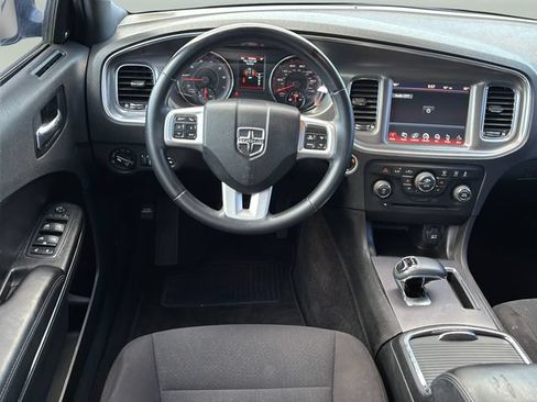Used 2013 Dodge Charger SXT RWD image 15