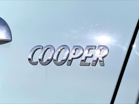 Used 2011 MINI Cooper Hardtop image 10