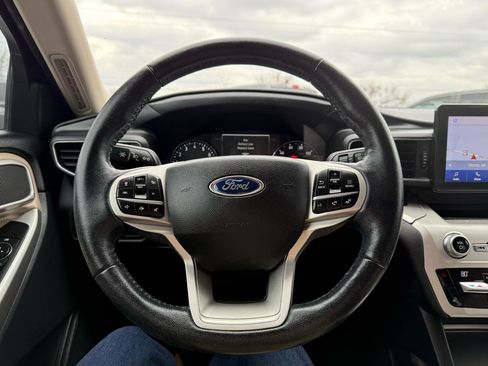 Used 2021 Ford Explorer XLT w/ Equipment Group 202A image 22