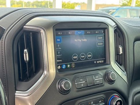 Used 2021 Chevrolet Silverado 1500 LT RWD image 16