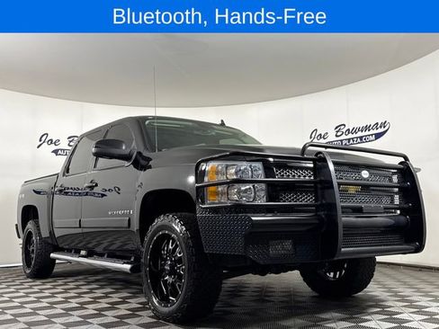 Used 2007 Chevrolet Silverado 1500 LTZ w/ Safety Package AWD/4WD image 4