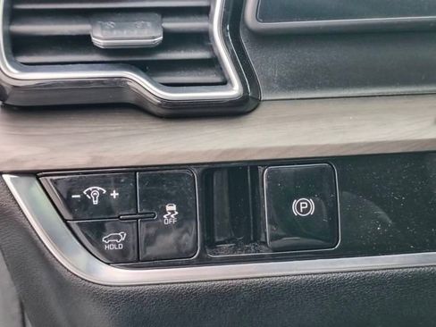 Used 2023 Kia Sportage X-Line w/ X-Line Premium Package image 18