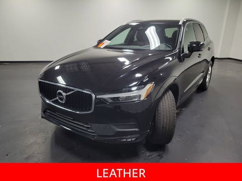 Used 2021 Volvo XC60 T5 Momentum image 4