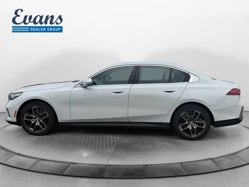 Used 2026 BMW 540i xDrive AWD/4WD image 2