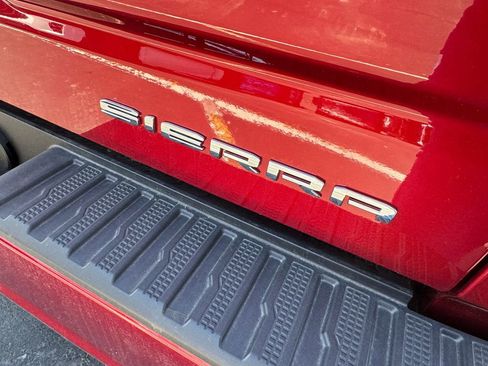 Used 2023 GMC Sierra 1500 Denali w/ Technology Package AWD/4WD image 43