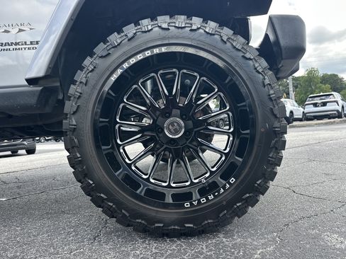 Used 2016 Jeep Wrangler Unlimited Sahara w/ Trailer Tow Group AWD/4WD image 13