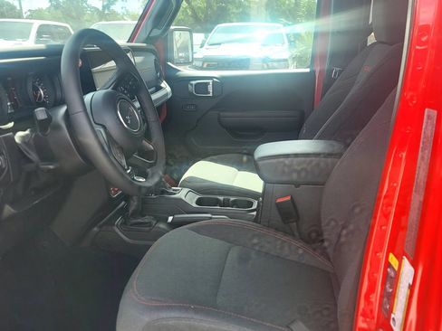 Used 2026 Jeep Gladiator Rubicon AWD/4WD image 4