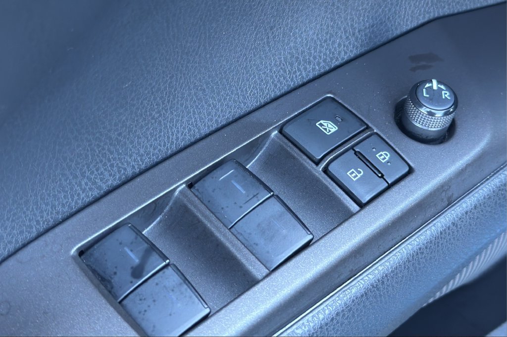 Certified 2023 Toyota Camry SE FWD image 12