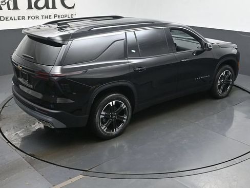 New 2027 Chevrolet Traverse LT w/ Sun and Wheel Package FWD image 19