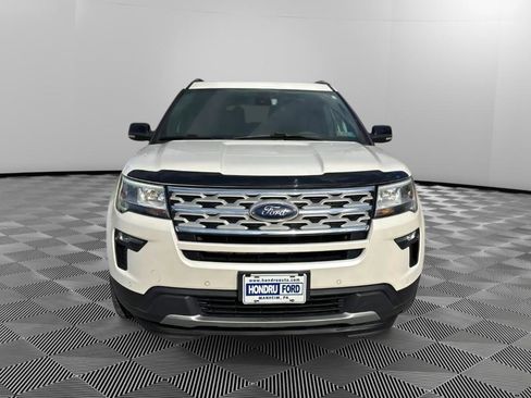 Used 2018 Ford Explorer XLT w/ Equipment Group 202A image 7