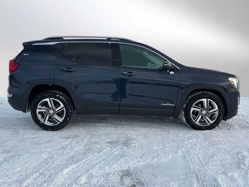 Used 2019 GMC Terrain SLT image 2