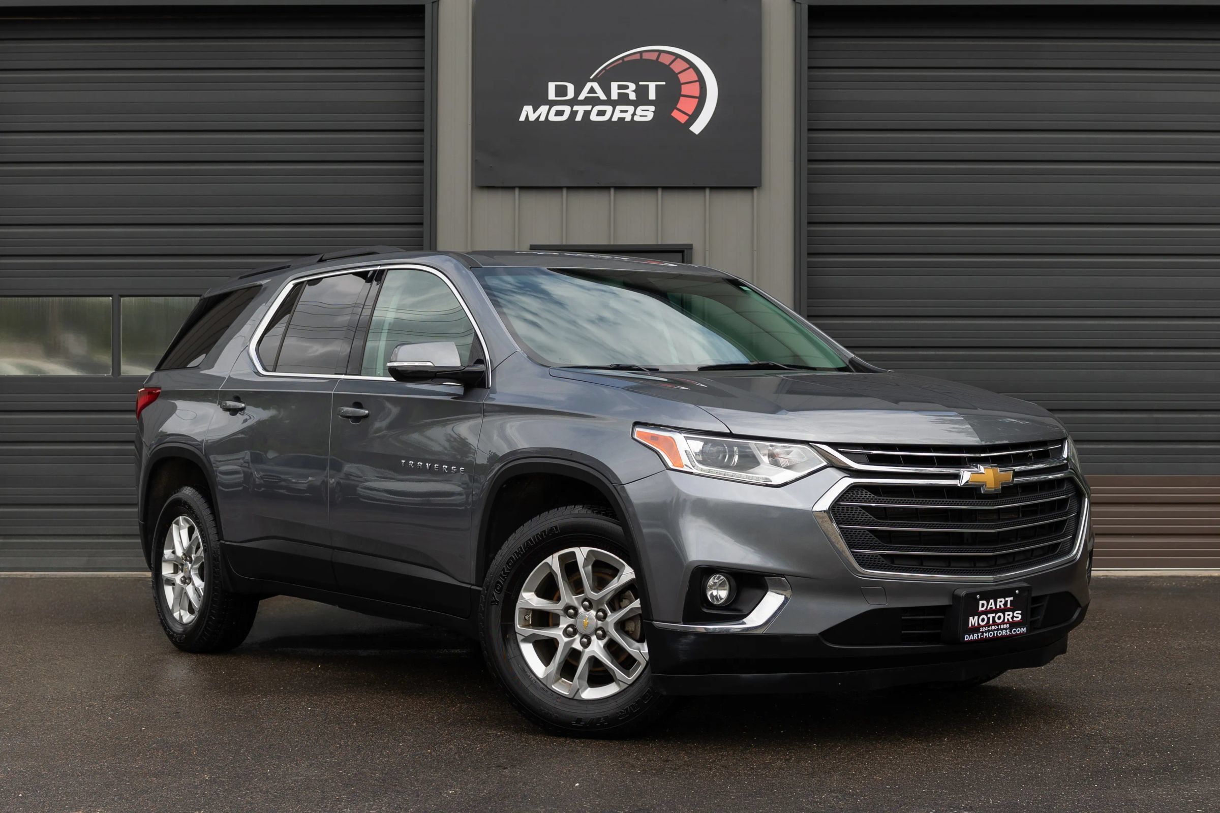 Used 2019 Chevrolet Traverse LT w/ LPO, Floor Liner Package AWD/4WD image 1