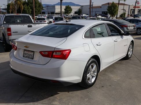 Used 2022 Chevrolet Malibu LS image 4