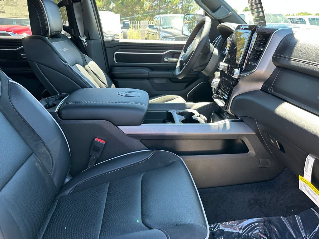 New 2026 RAM 1500 Laramie w/ Laramie Preferred Package AWD/4WD image 14