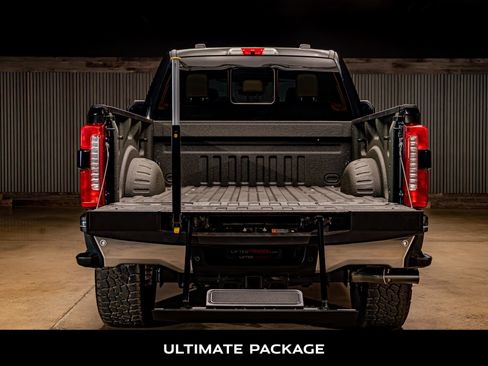 Used 2023 Ford F250 Lariat w/ Lariat Ultimate Package AWD/4WD image 8