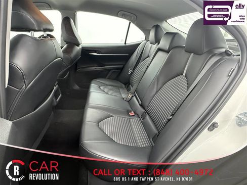 Used 2023 Toyota Camry SE image 26