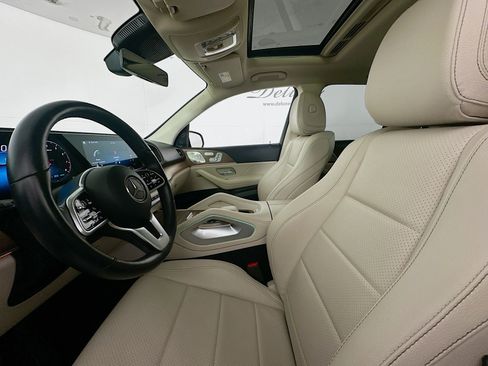 Used 2023 Mercedes-Benz GLE 450 4MATIC w/ AMG Line Exterior image 21