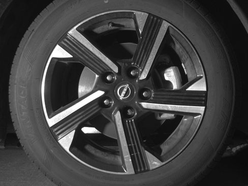 Used 2025 Nissan Sentra SV FWD image 13