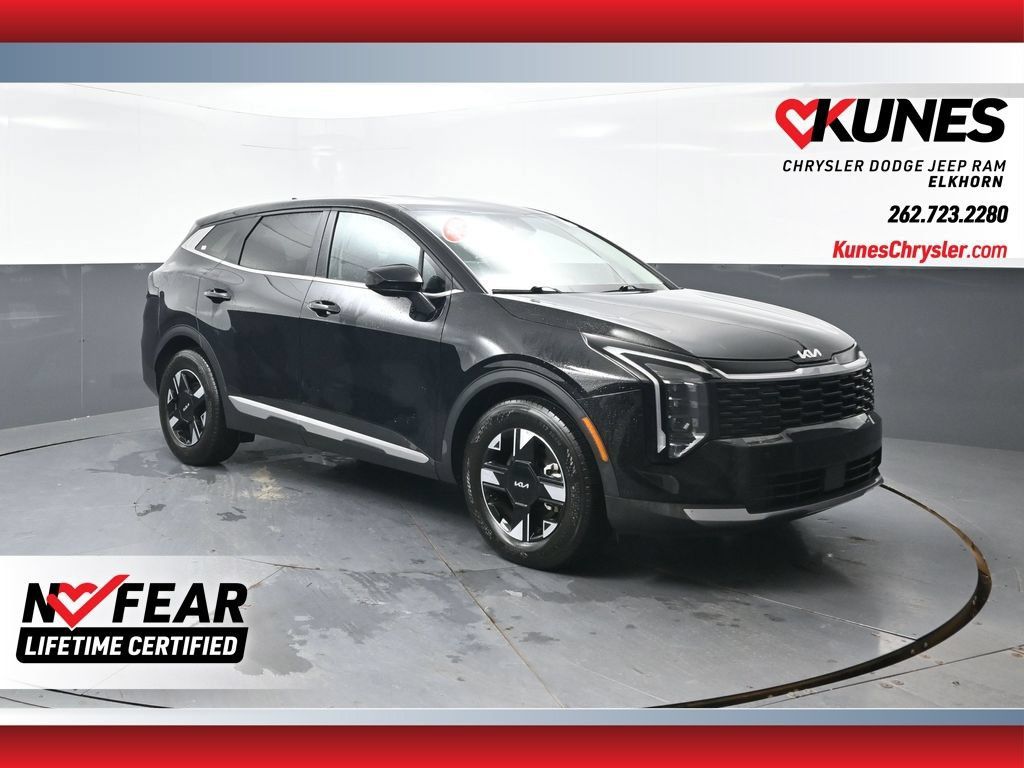 Used 2026 Kia Sportage LX FWD image 1