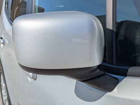 Used 2017 Jeep Renegade Latitude image 12