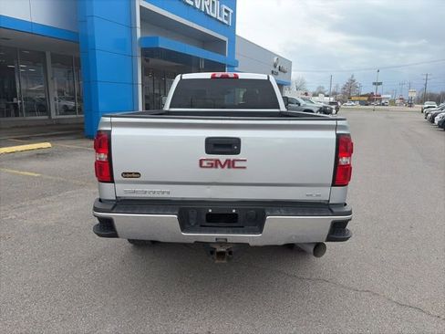 Used 2019 GMC Sierra 3500 SLE w/ SLE Preferred Package image 5